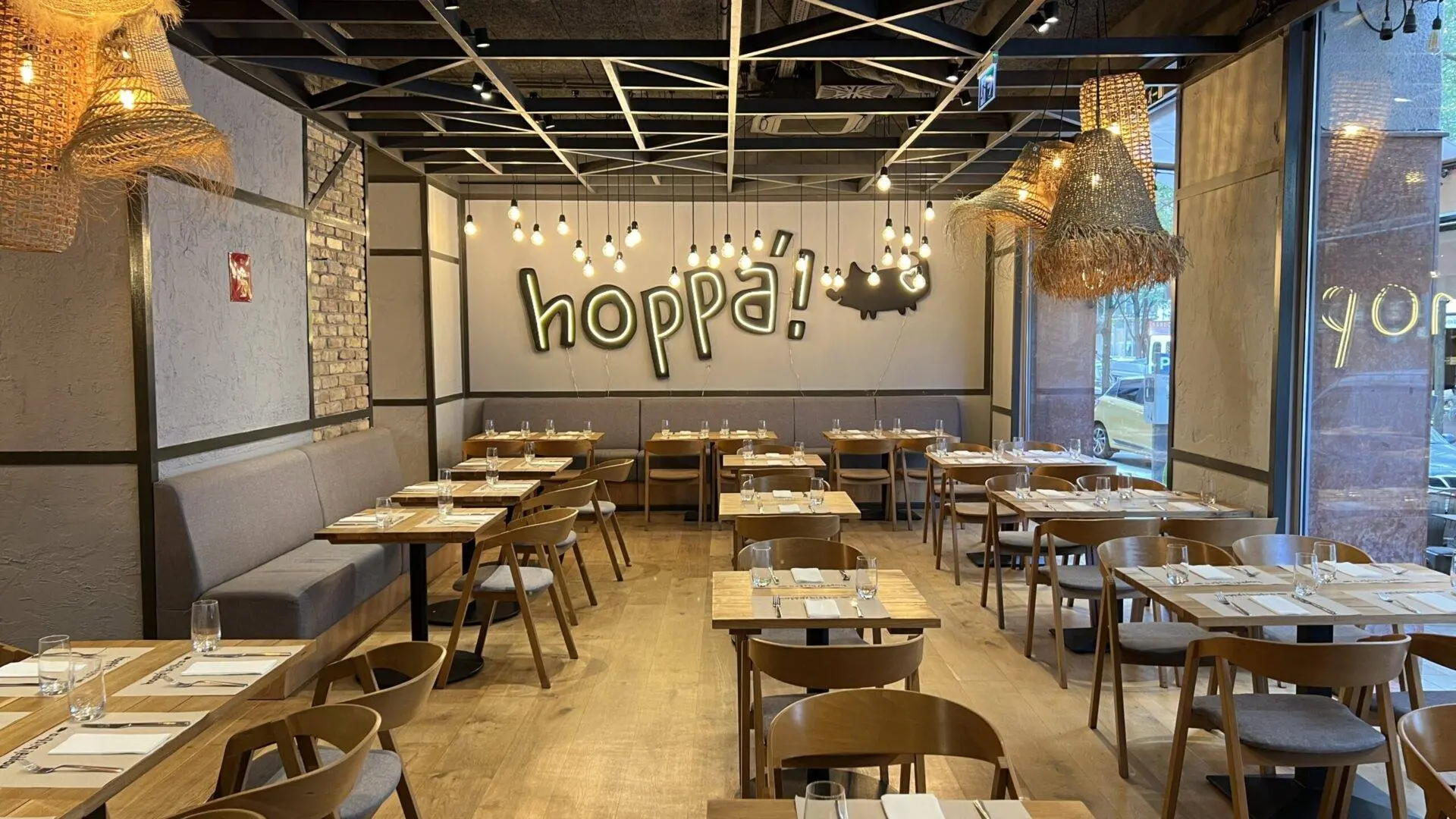 A budapesti Hoppá Bisztró étterem belső elrendezése